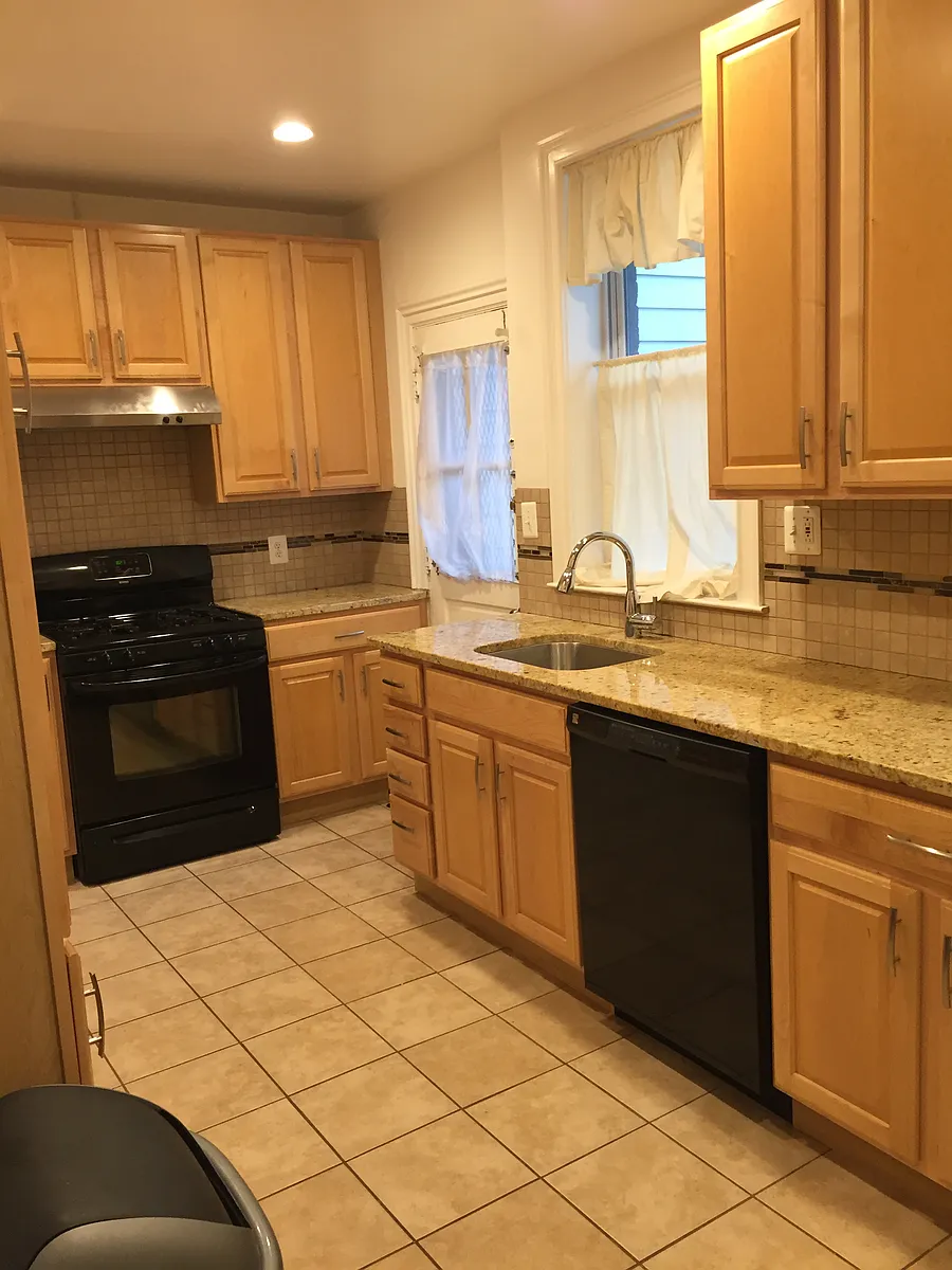 Kitchen - 3606 S St NW