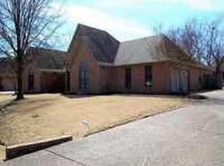 9132 Pembroke Ellis Dr, Memphis, TN 38133