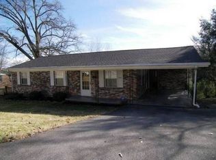 424 N Houston St, Maryville, TN 37801
