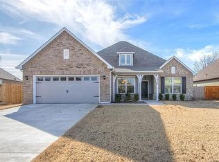 30702 E 65th St S, Broken Arrow, OK 74014