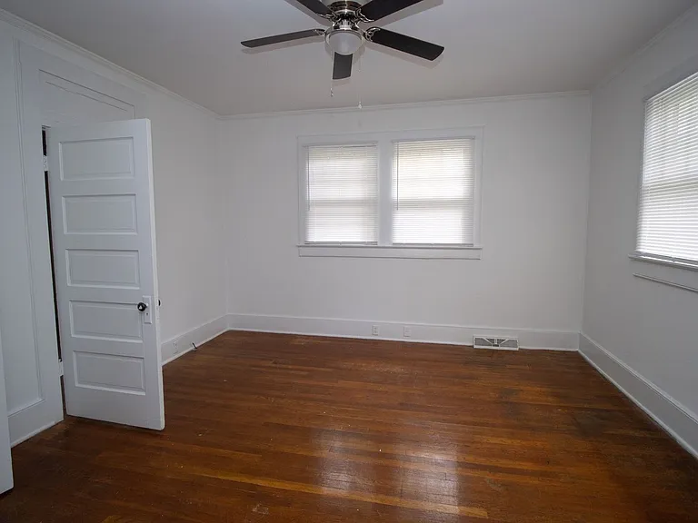 1213B Suber St — Photo 3