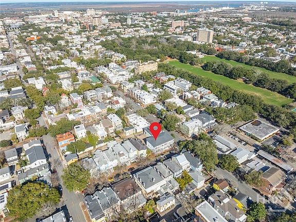 3rd image of 206 W Waldburg Street