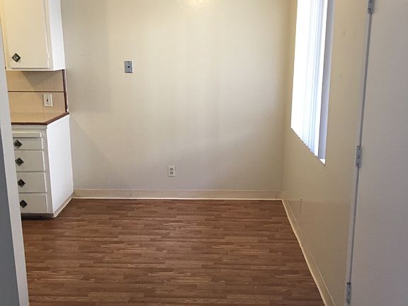 3rd image of 556 S 5th St APT 16