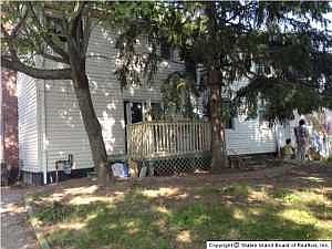 4th image of 85 McClean Ave
