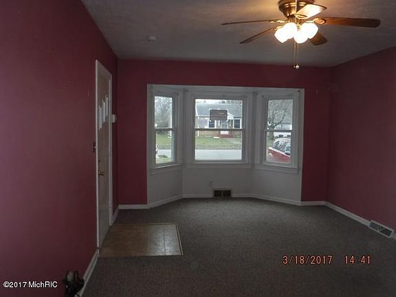 5th image of 45 Taylor Ave