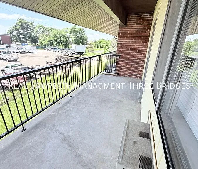7431G Hazelcrest Dr — Photo 5