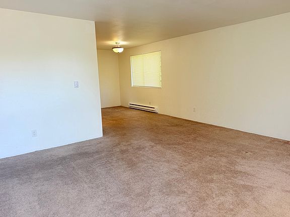 3rd image of 14526 NE 6th Pl APT 4