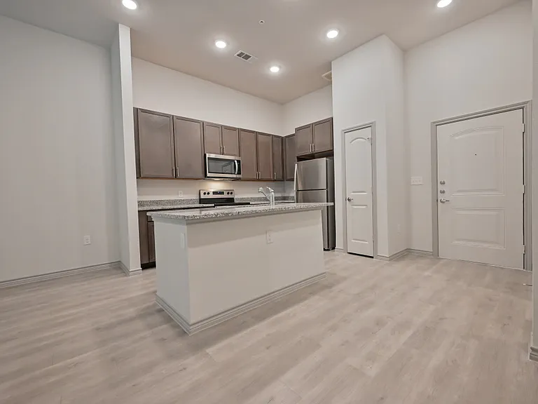 Heritage Estates at Wells Branch — Photo 6