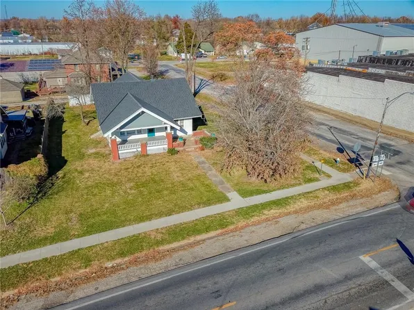 300 W 2nd St, Holden, MO 64040