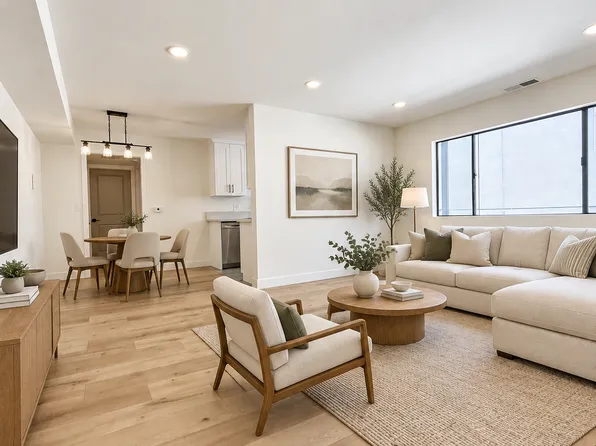 14423 Tiara St #6, Van Nuys, CA 91401