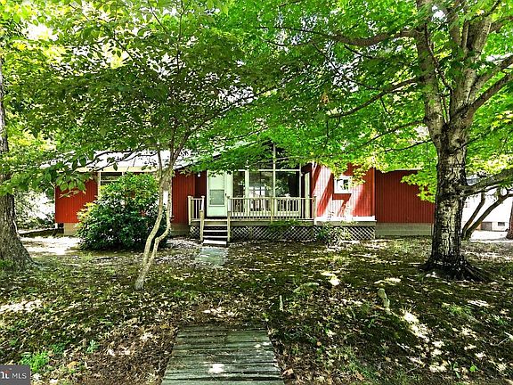 2nd image of 25 Seabreeze Rd