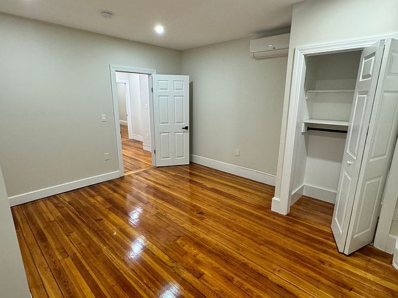 2nd image of 44 Saxton St #1