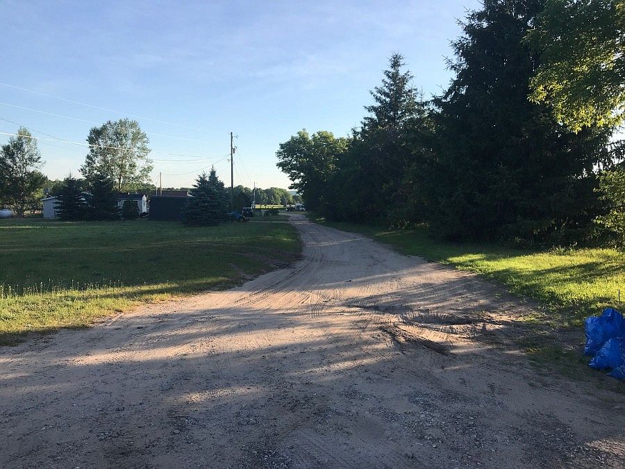 2nd image of 9809 Pickerel Lake Rd