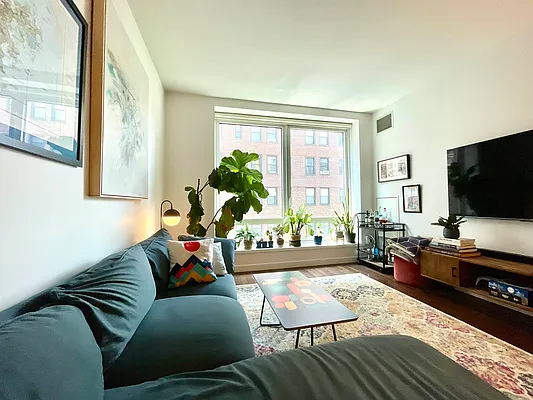 Rented by Pear NYC LLC | media 25