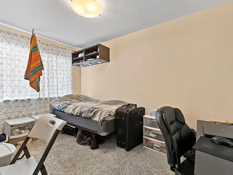 466 N 100 W #3 — Photo 9