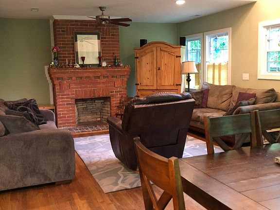 open concept living/dining