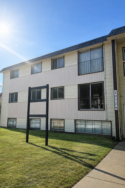 1 bed, 1.0 bath, $1,200 — Photo 2