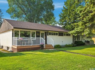 1810 Cairns Ave, Saskatoon, SK S7H2J1