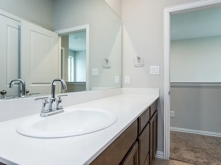 7504 Palisades Dr — Photo 14