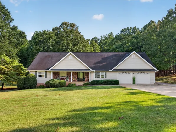 114 Planters Dr, Seneca, SC 29678