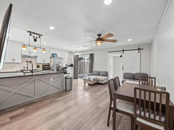 257 Holiday Way, Oceanside, CA 92057