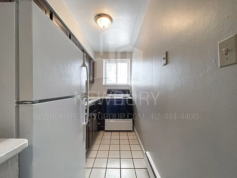 Poplar Apartments — Photo 5