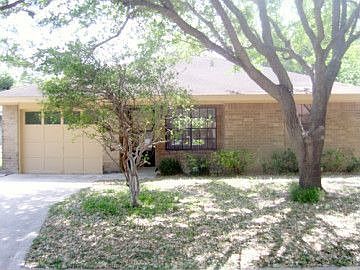 1st image of 2310 Wysteria St