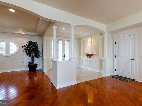 2nd image of 38355 Bayberry Ln