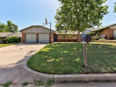 8704 Dena Ln, Oklahoma City, OK, 73132