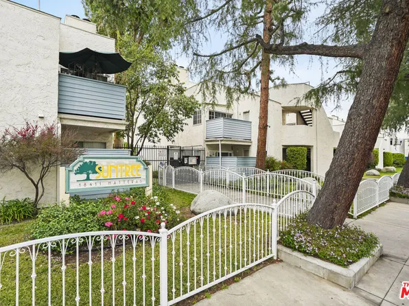 18411 Hatteras St Unit 102, Tarzana, CA 91356