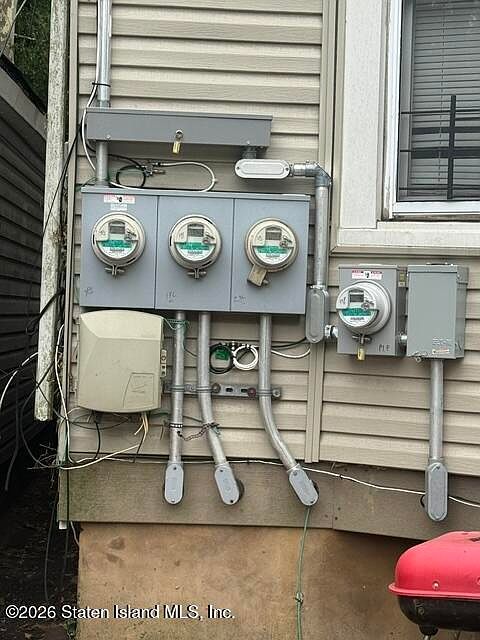2nd image of 10 Egmont Pl