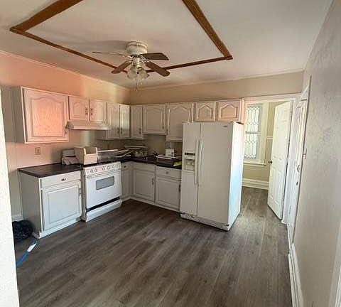 4th image of 24 N 11th St #2