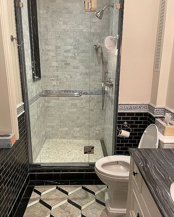 1st image of 44 W 77th St #1E