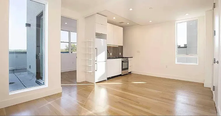 Rented by ERNY LLC | media 10