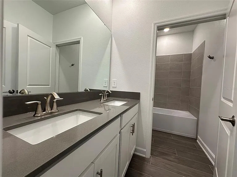 5665 Wood Bridge Place St — Photo 22