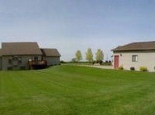 6127 Byron Rd, Zeeland, MI 49464