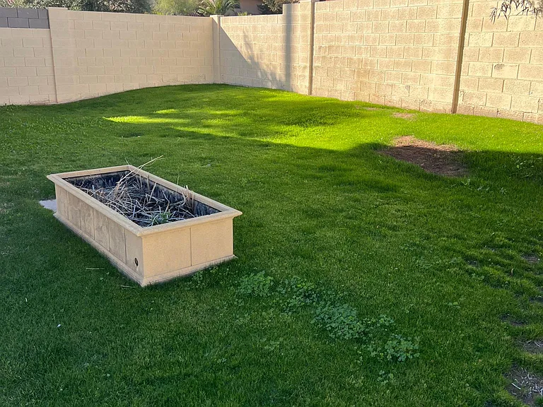 1745 N La Rosa Dr — Photo 38