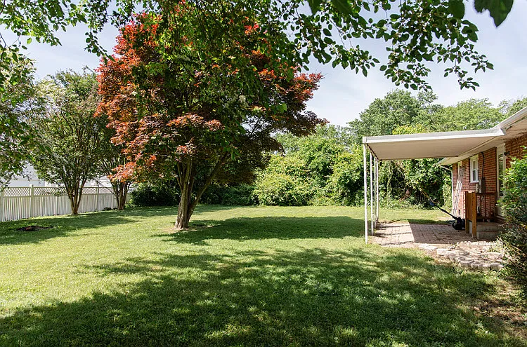 323 Shoreline Dr — Photo 28