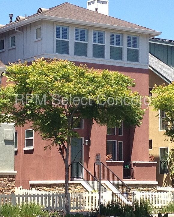 2nd image of 2613 Willow Pass Rd