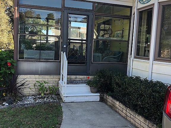 4th image of 2550 E Loma Ct