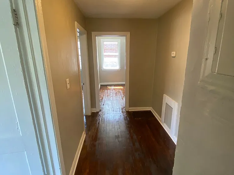 1035 Fisk Ave — Photo 6