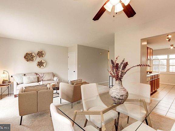 2nd image of 14 Big Acre Sq #22-7