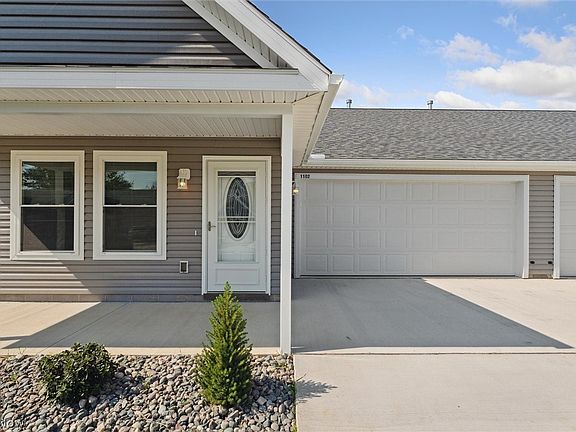 4th image of 1840 Alexander Dr #1402
