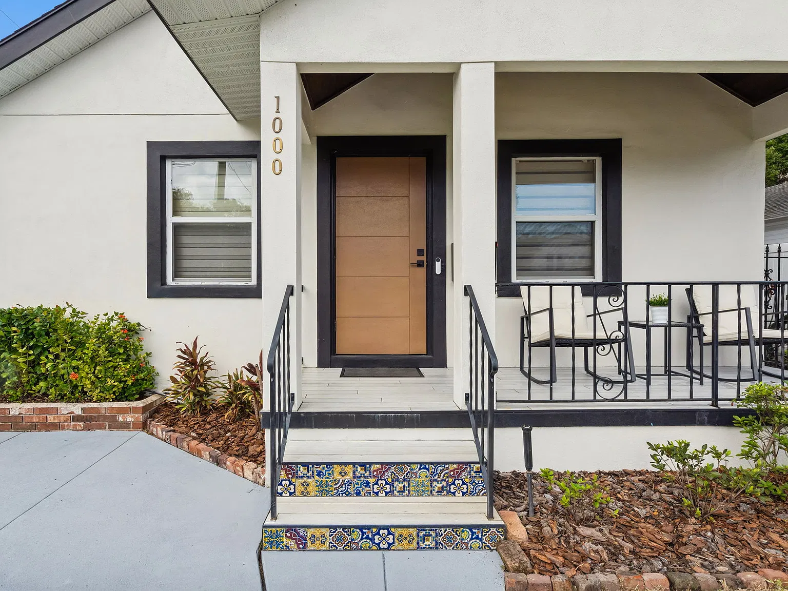 3 bed, 950 sqft, $2,650 — Photo 3
