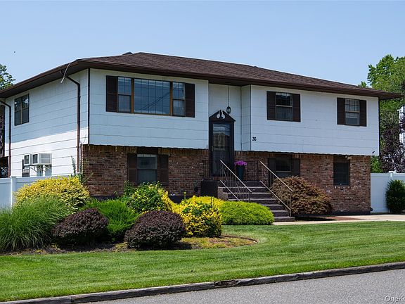 2nd image of 36 Osceola Avenue