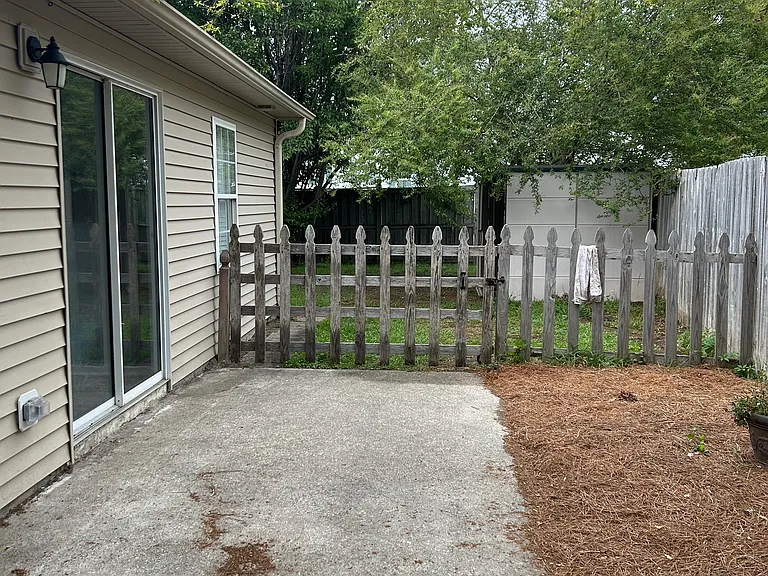 803 Grathwol Dr — Photo 3