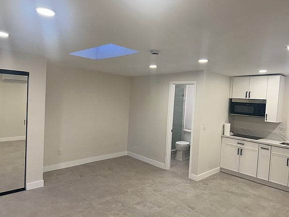 5th image of 4664 1/2 E Talmadge Dr
