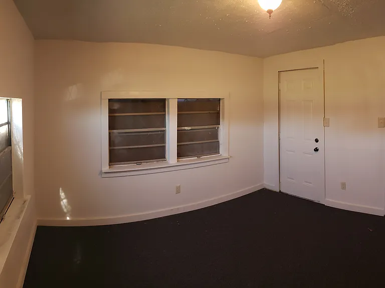 855 McKinley Ave — Photo 7