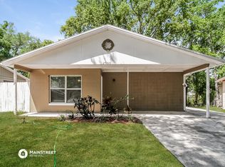 2532 Poinsetta Ave, Sanford, FL 32773