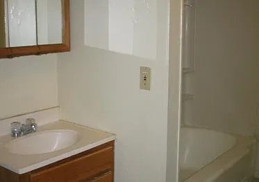 2 bed, $1,800 — Photo 4
